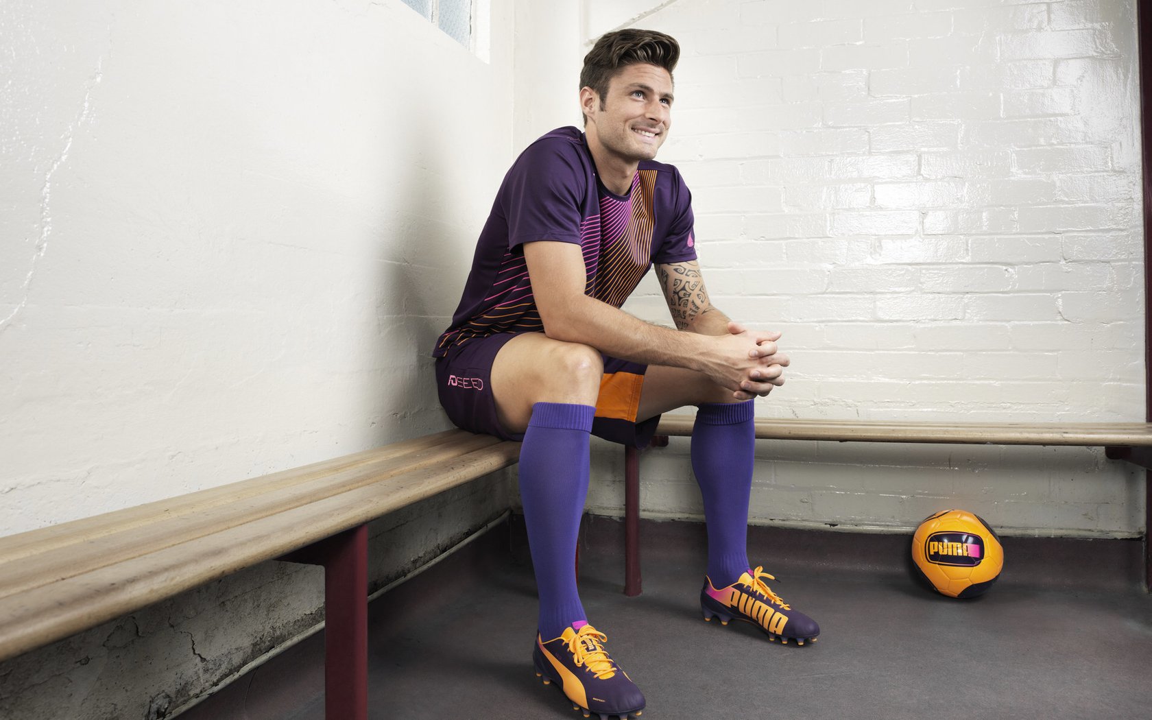 伊布天神下凡！比利亚雷亚尔防线惨遭阿尔及利亚式肢解